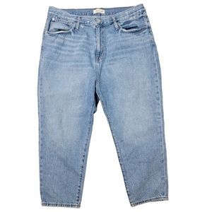 Madewell the mom jean high rise style #AG376 denim petite size 34p light wash